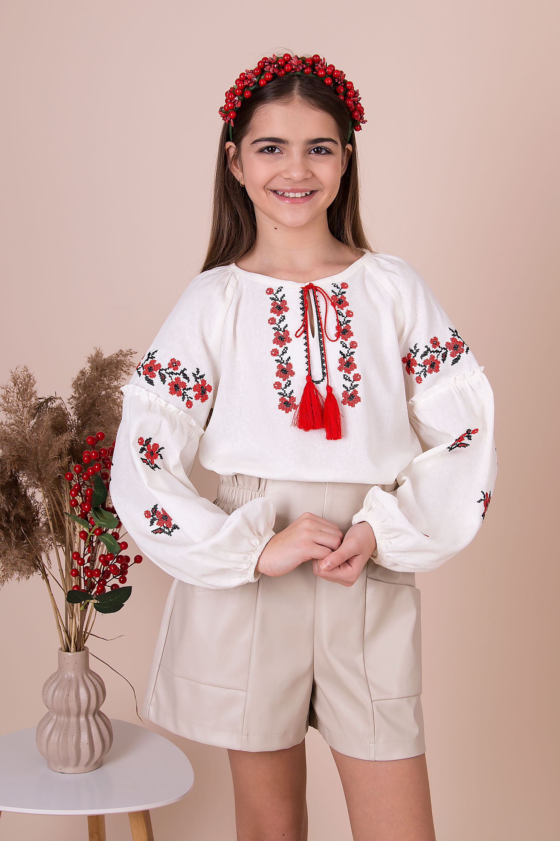 Вышиванка для девочки молочный Mevis 5347-02